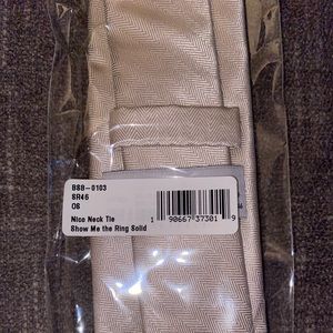 Show me your mumu neck ties